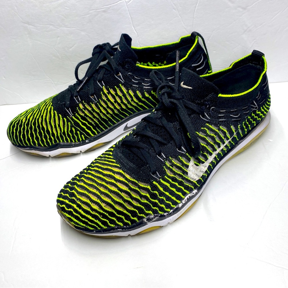 Nike Womens Air Zoom Fearless Black/ White Volt knit sneakers size 9 Read!